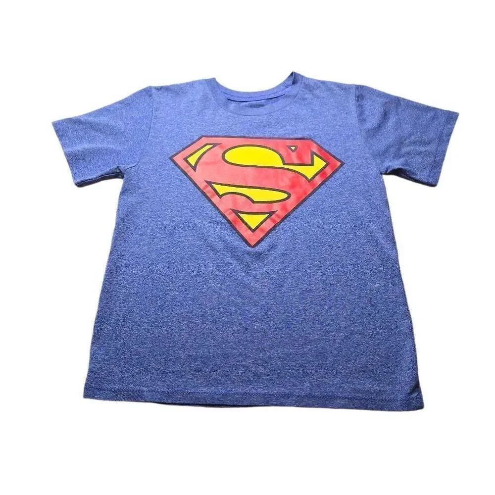 Superman shirt M8